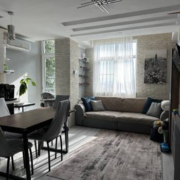 Продается 2-х комнатная квартира, 57 м²