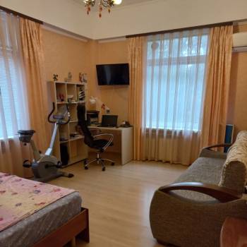 Продается 2-х комнатная квартира, 80 м²