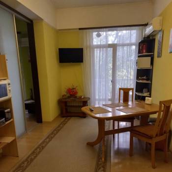 Продается 2-х комнатная квартира, 80 м²