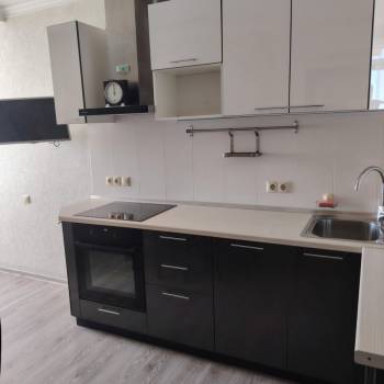 Сдается 2-х комнатная квартира, 63 м²