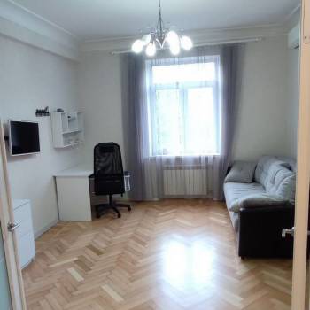 Сдается Многокомнатная квартира, 85 м²