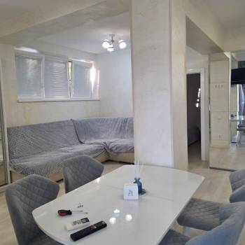 Сдается Многокомнатная квартира, 80 м²