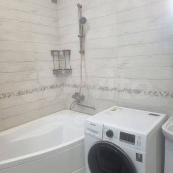 Сдается Многокомнатная квартира, 80 м²