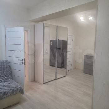 Сдается Многокомнатная квартира, 80 м²