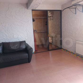 Сдается 2-х комнатная квартира, 81 м²