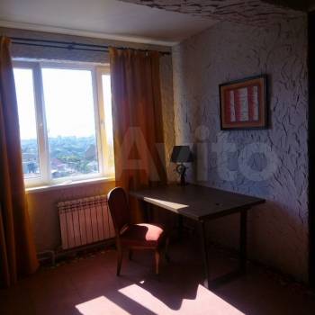 Сдается 2-х комнатная квартира, 81 м²