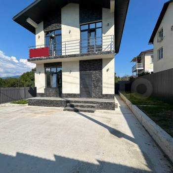 Продается Дом, 180 м²