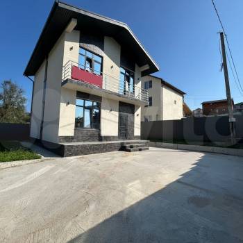 Продается Дом, 180 м²