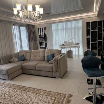 Продается Многокомнатная квартира, 110 м²