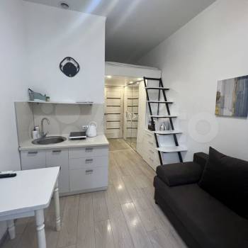 Продается 1-комнатная квартира, 15,4 м²