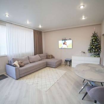 Сдается 2-х комнатная квартира, 60 м²