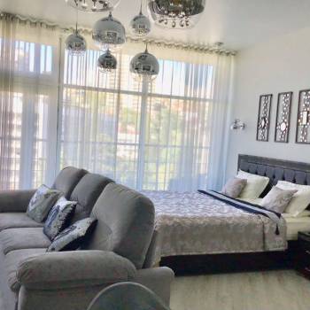 Сдается 1-комнатная квартира, 54 м²