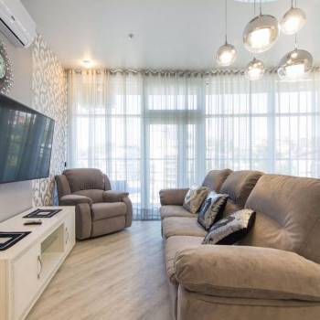 Сдается 1-комнатная квартира, 54 м²