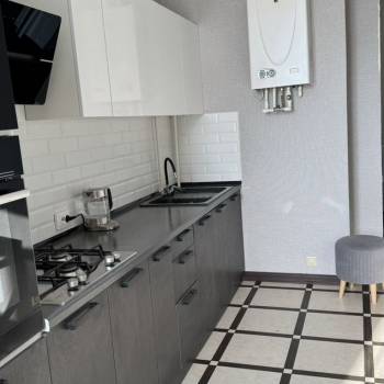 Продается 1-комнатная квартира, 40 м²