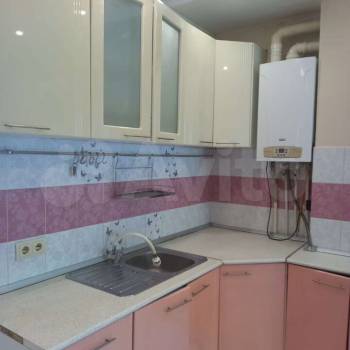 Продается 1-комнатная квартира, 50 м²