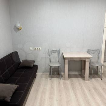 Продается Многокомнатная квартира, 39 м²