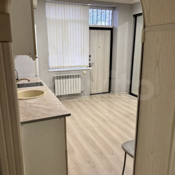 Продается Многокомнатная квартира, 39 м²