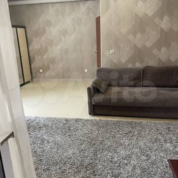 Сдается 1-комнатная квартира, 40 м²