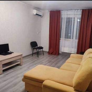 Продается 1-комнатная квартира, 48 м²