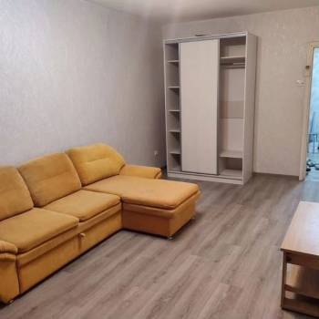 Продается 1-комнатная квартира, 48 м²