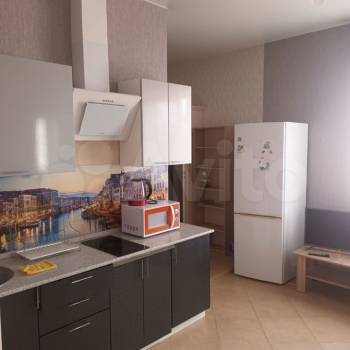 Сдается 1-комнатная квартира, 40 м²