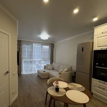 Продается 1-комнатная квартира, 38 м²