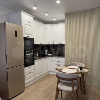 Продается 1-комнатная квартира, 38 м²