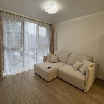 Продается 1-комнатная квартира, 38 м²