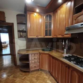 Сдается 1-комнатная квартира, 42 м²