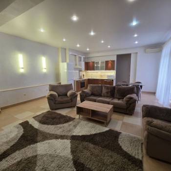 Сдается Многокомнатная квартира, 90 м²