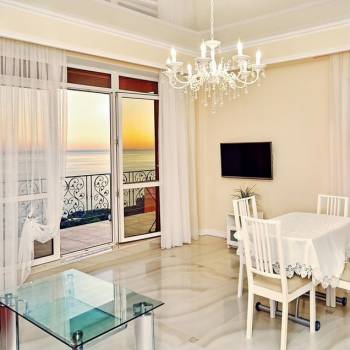 Сдается 2-х комнатная квартира, 120 м²