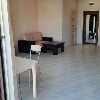 Продается 1-комнатная квартира, 50 м²