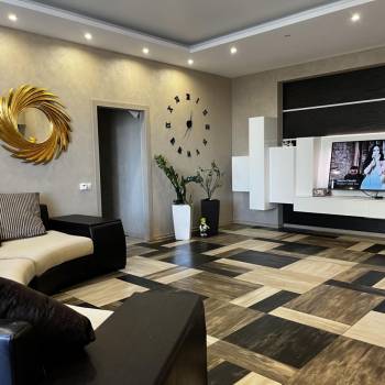 Сдается Многокомнатная квартира, 156 м²