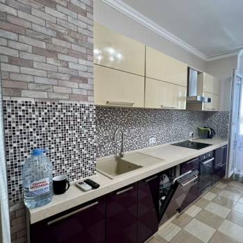 Сдается 2-х комнатная квартира, 65 м²