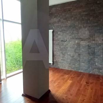 Продается Многокомнатная квартира, 185 м²