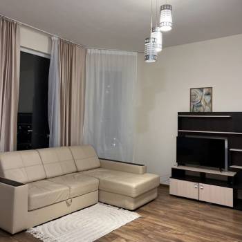 Сдается 2-х комнатная квартира, 60 м²