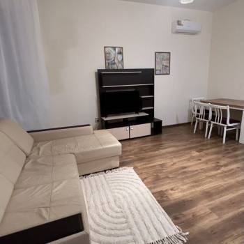 Сдается 2-х комнатная квартира, 60 м²