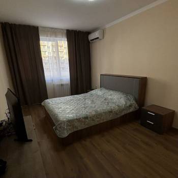 Сдается 1-комнатная квартира, 48 м²