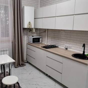 Продается 1-комнатная квартира, 40 м²