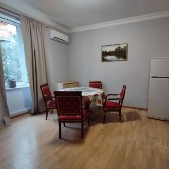 Сдается Многокомнатная квартира, 80 м²