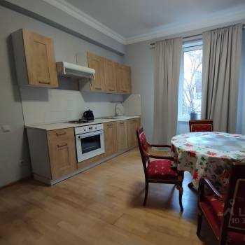 Сдается Многокомнатная квартира, 80 м²