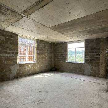 Продается 1-комнатная квартира, 80 м²