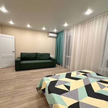 Продается 1-комнатная квартира, 38 м²