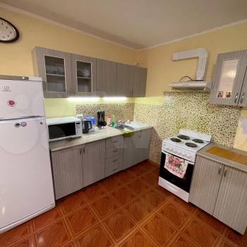 Сдается Многокомнатная квартира, 80 м²