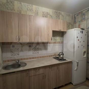 Сдается 1-комнатная квартира, 38 м²