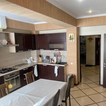 Продается Многокомнатная квартира, 160 м²