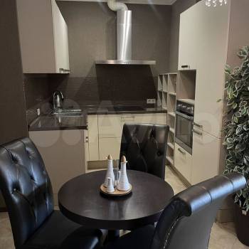 Сдается 1-комнатная квартира, 48 м²