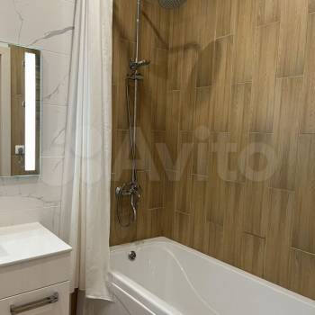 Продается 2-х комнатная квартира, 90 м²