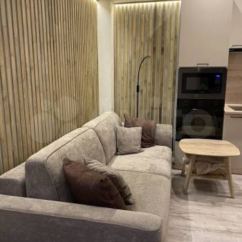 Продается 2-х комнатная квартира, 90 м²