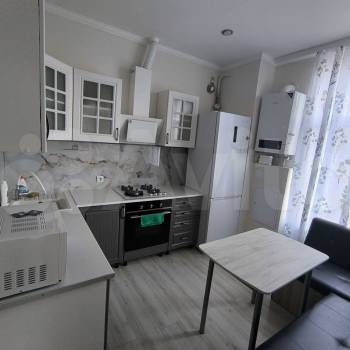 Сдается 2-х комнатная квартира, 60 м²